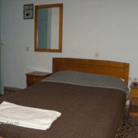 Savvas Hotel Agios Thomas  Exterior foto
